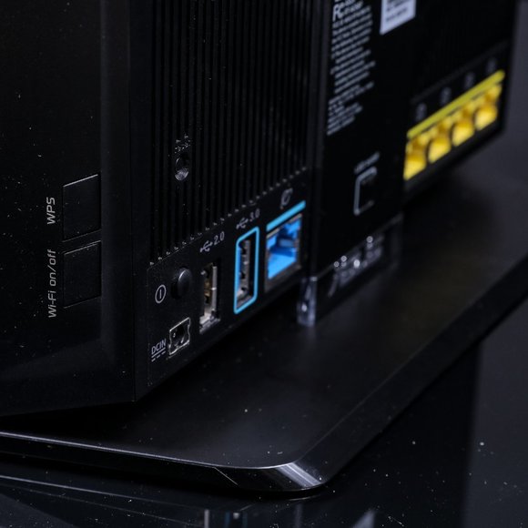 ASUS RT-AC68P AC1900 DUAL BAND GIGABIT WIRELESS Router - Picture 3 of 4